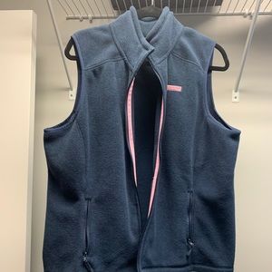 Vineyard vines vest size XL